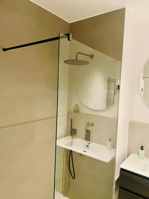 Large 1 Bedroom In Center Terrace & Parking-Chiny1 Luxembourg 0*,  Luxembourg